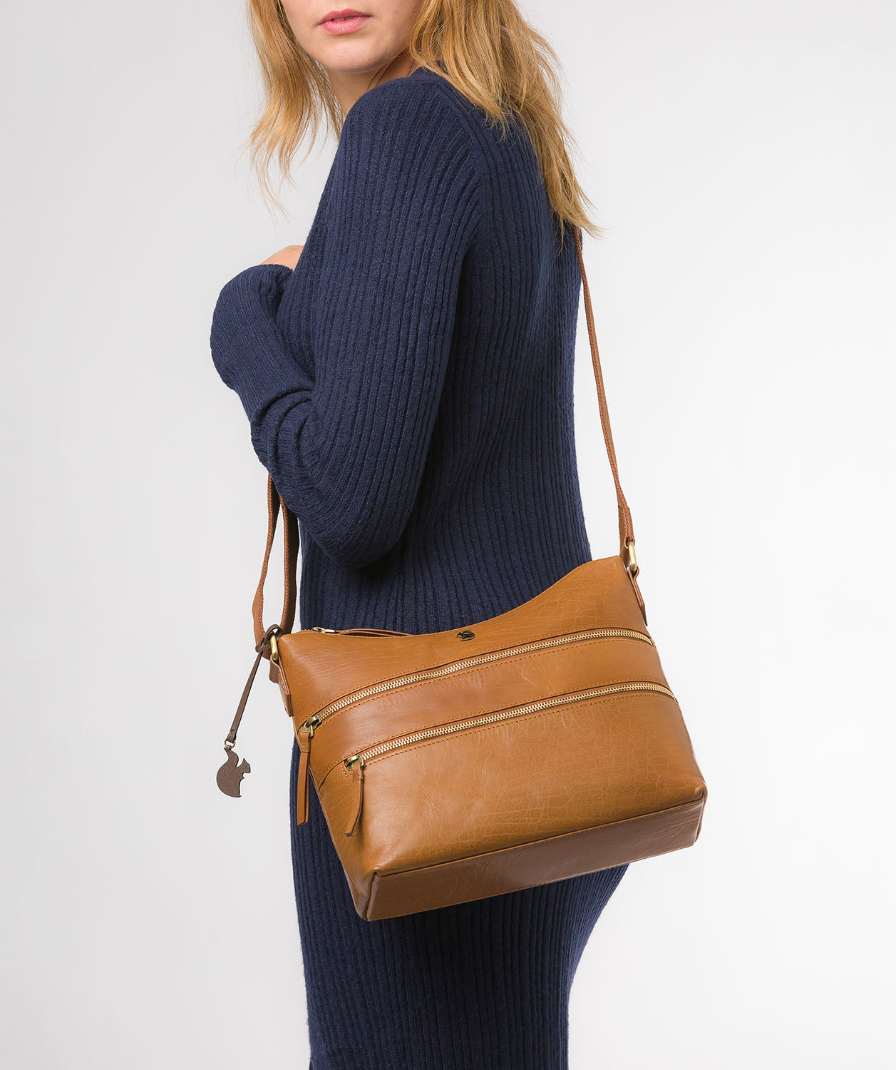 Conkca London Originals Collection #product-type#: 'Georgia' Dark Tan Leather Shoulder Bag