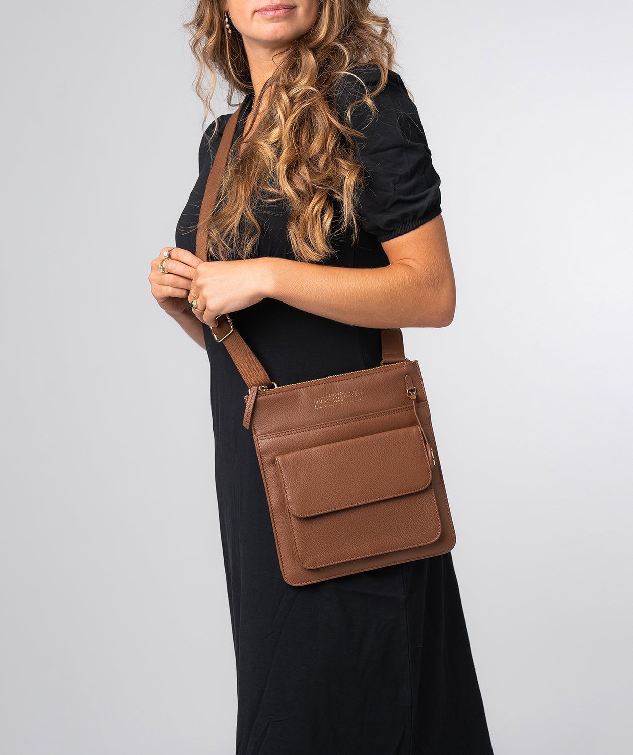 'Langley' Tan Leather Cross Body Bag