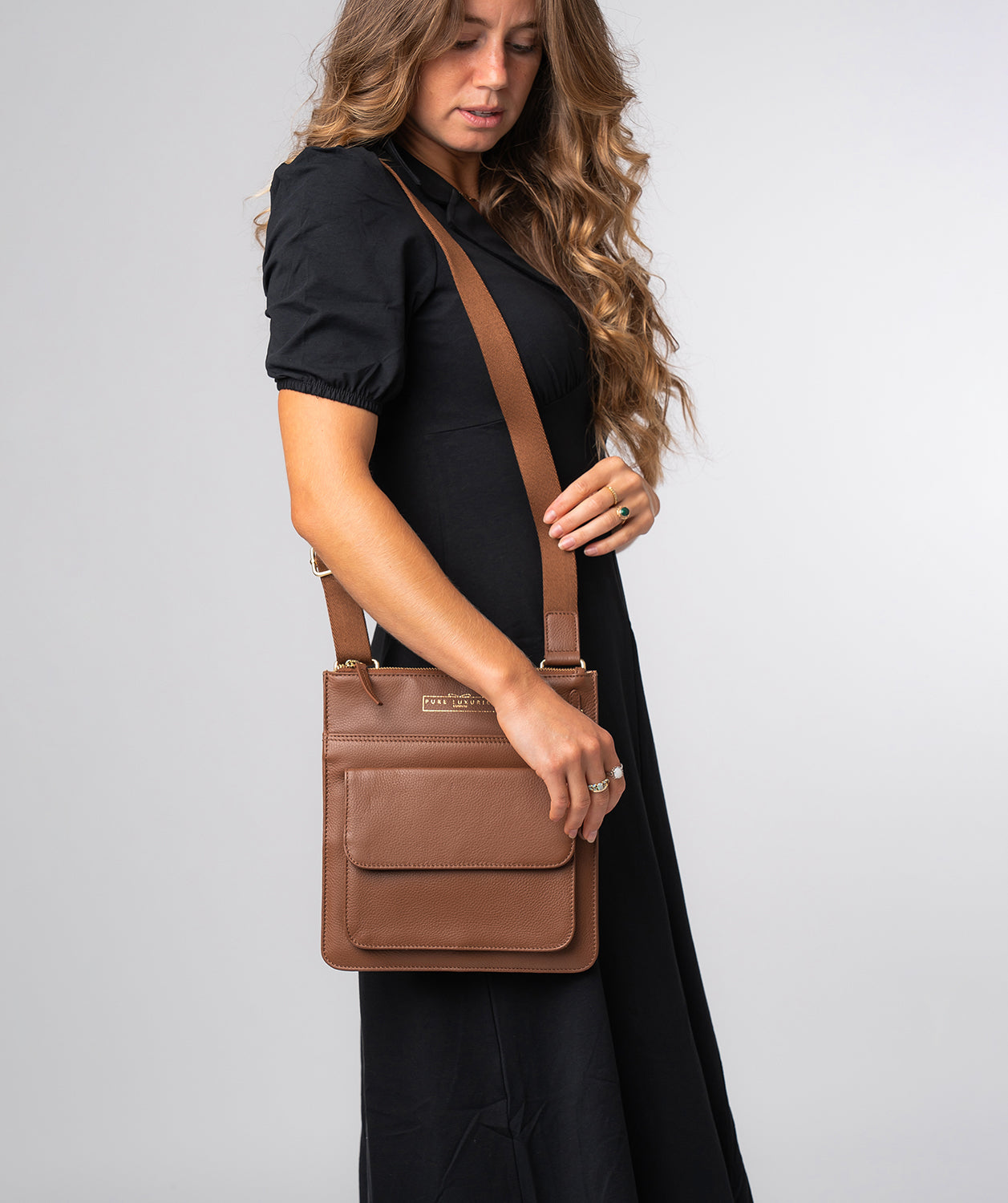 'Langley' Tan Leather Cross Body Bag