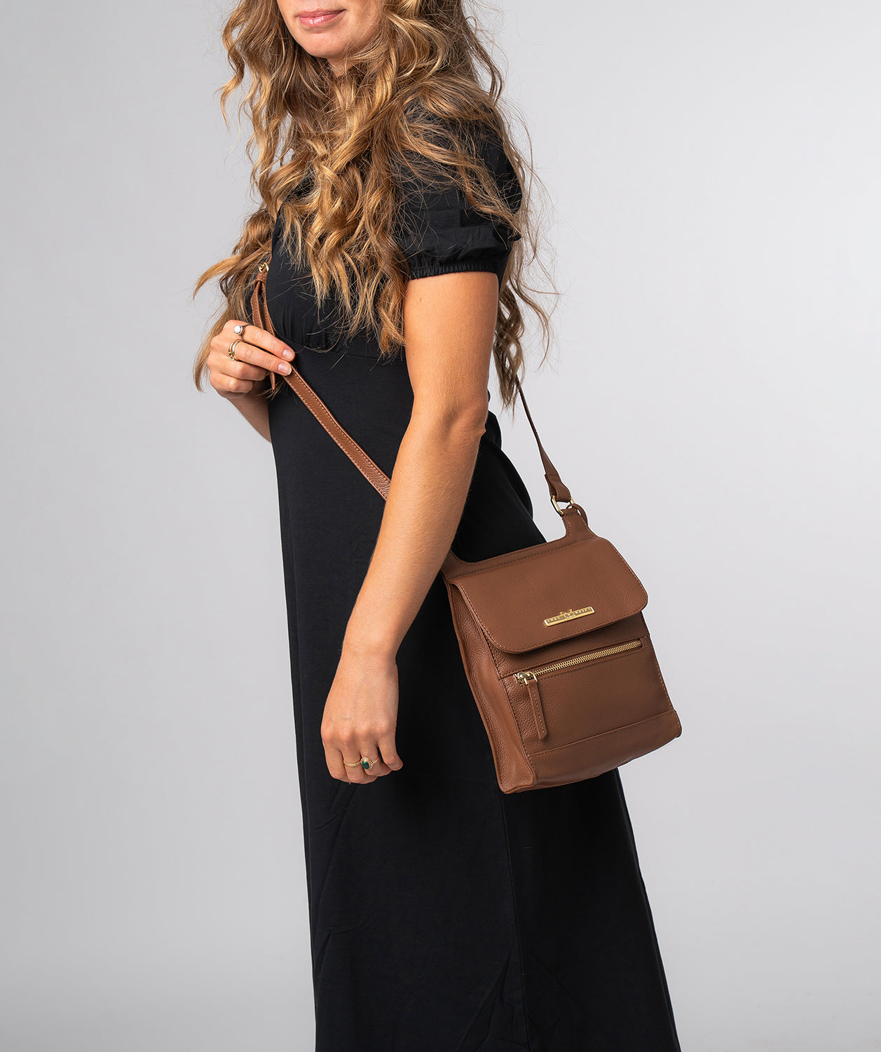 'Kempston' Tan Leather Cross Body Bag