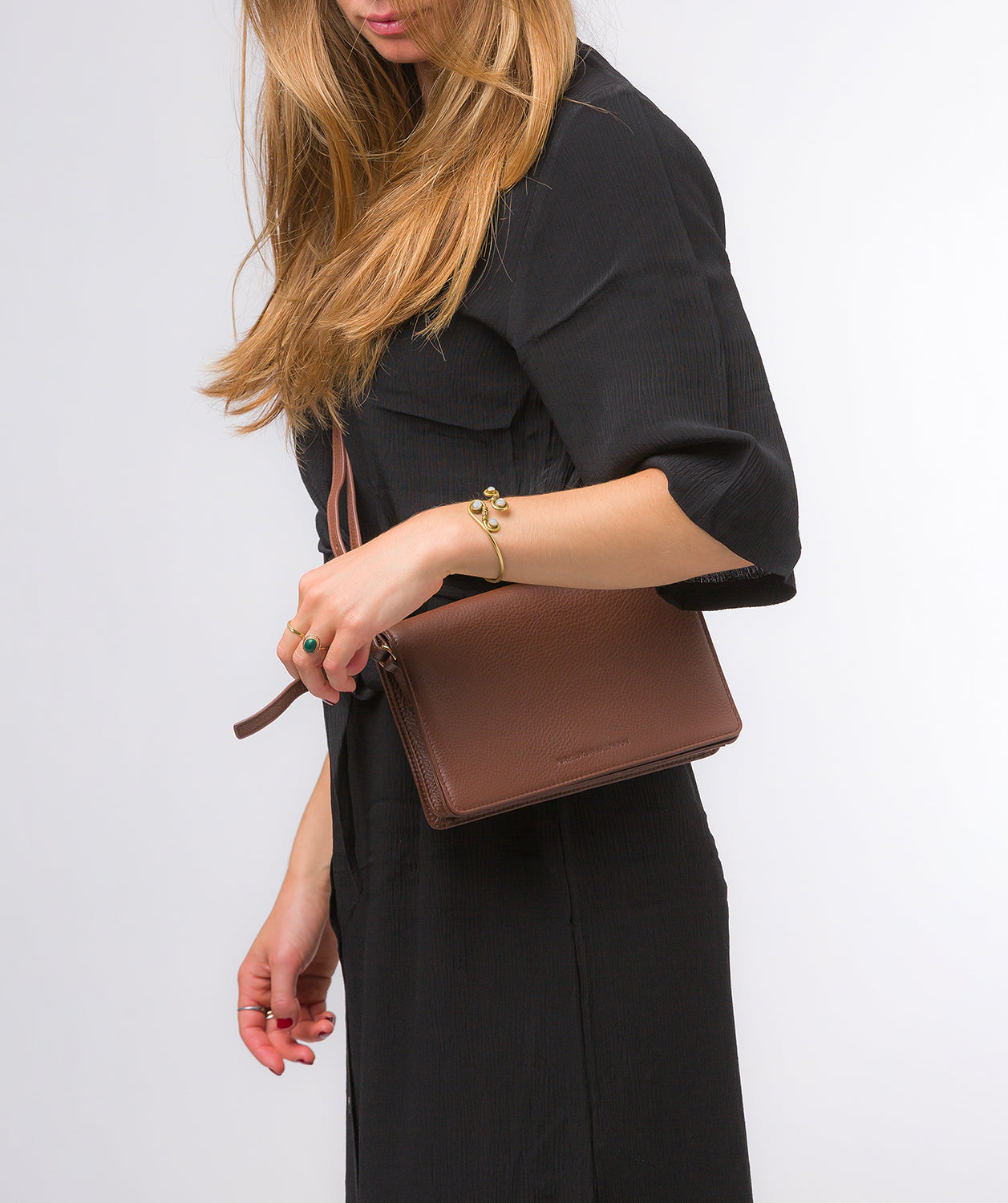 Pure Luxuries Marylebone Collection Bags: 'Gwen' Dark Tan Nappa Leather Cross Body Bag