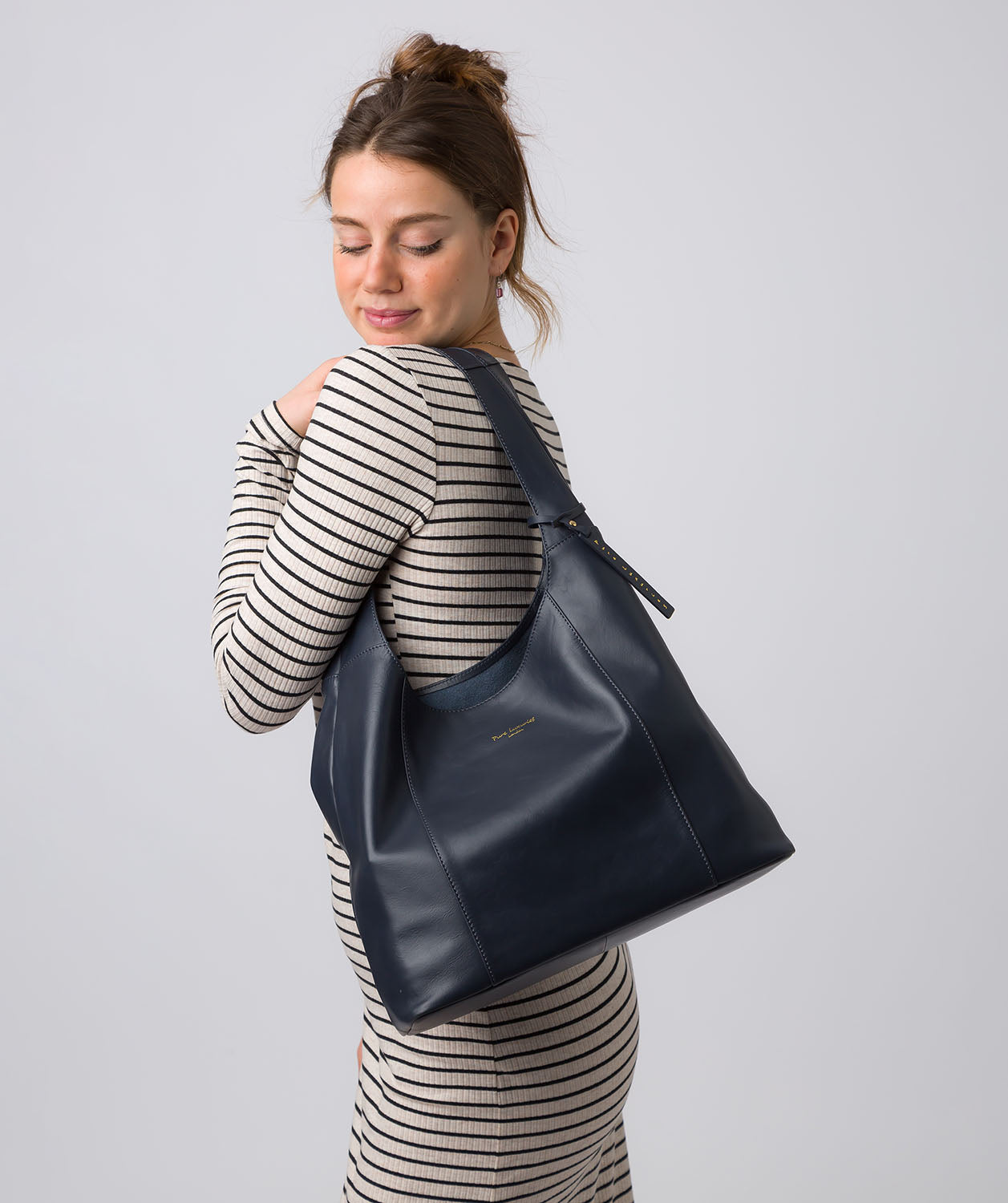 Pure Luxuries Eco Collection Bags: 'Nina' Navy Leather Shoulder Bag