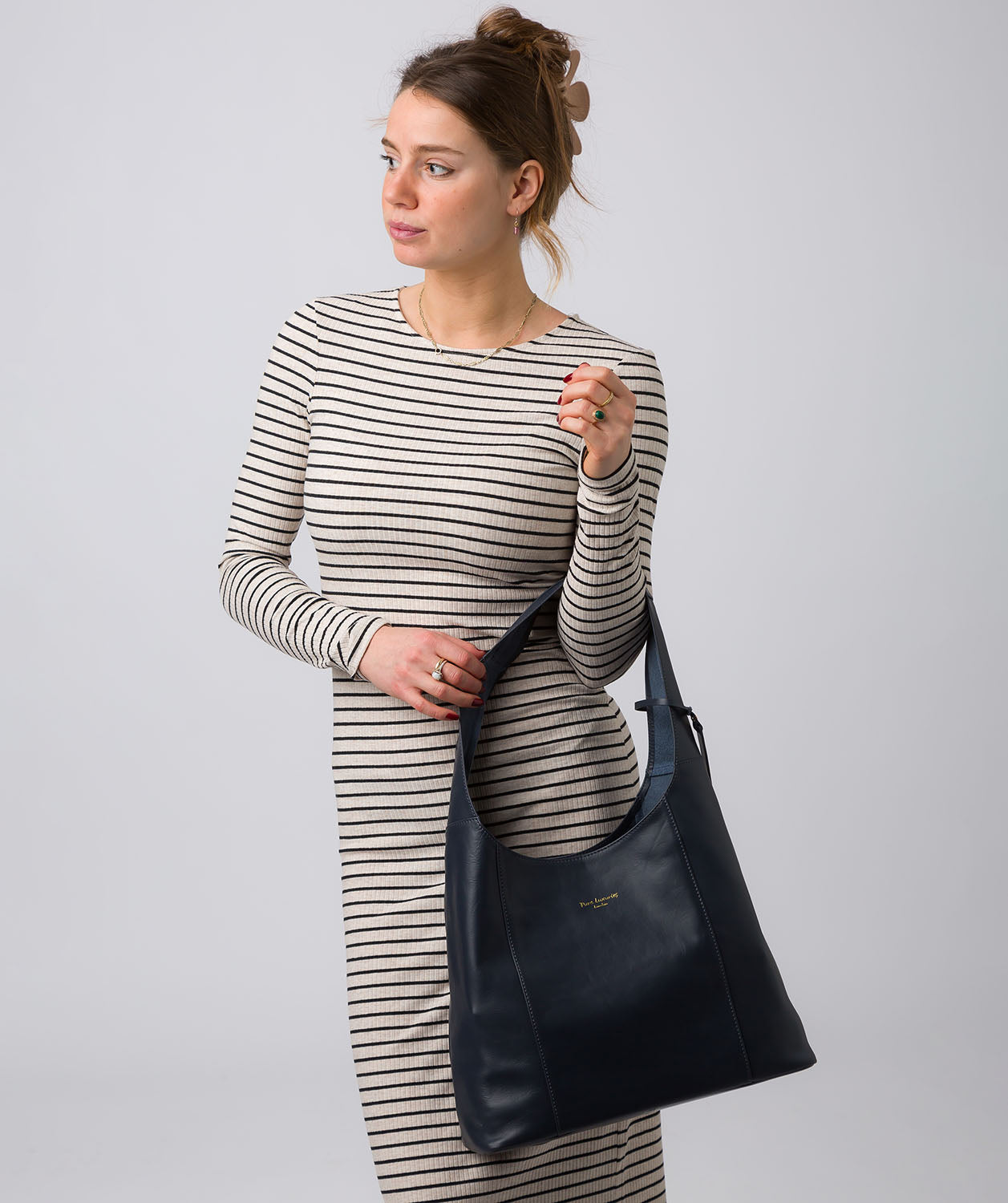 Pure Luxuries Eco Collection Bags: 'Nina' Navy Leather Shoulder Bag