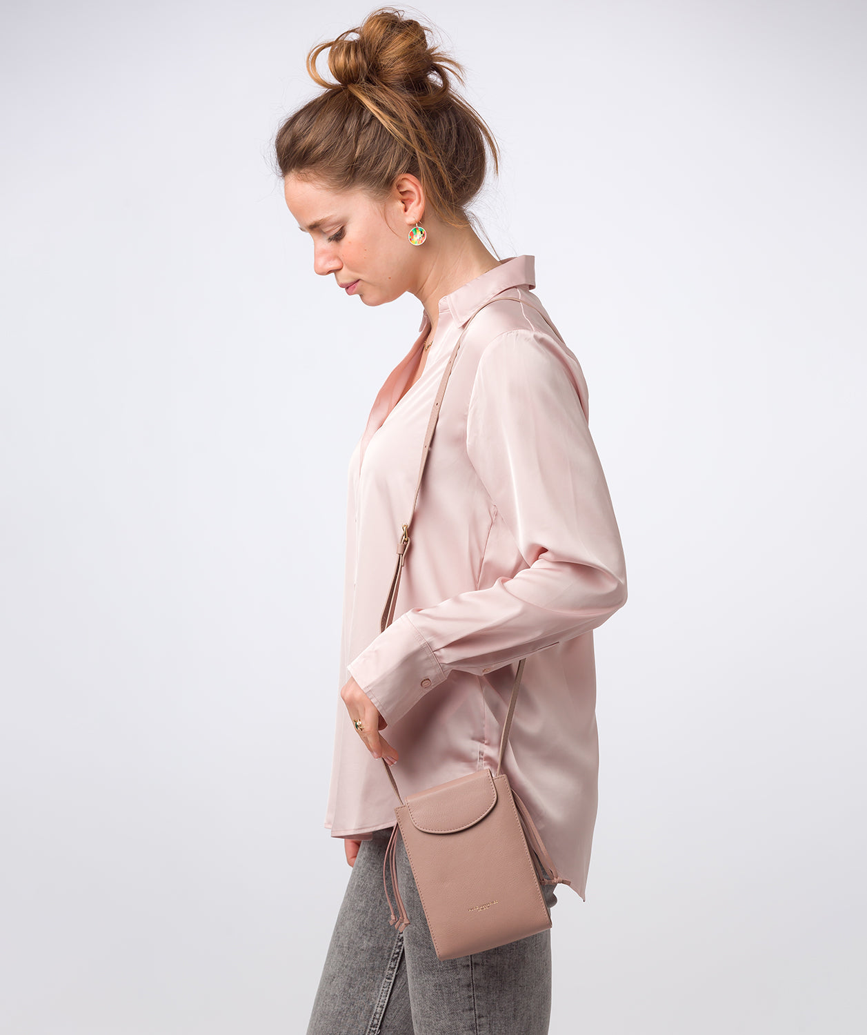 Pure Luxuries Marylebone Collection Bags: 'Kiana' Blush Pink Nappa Leather Cross Body Phone Bag