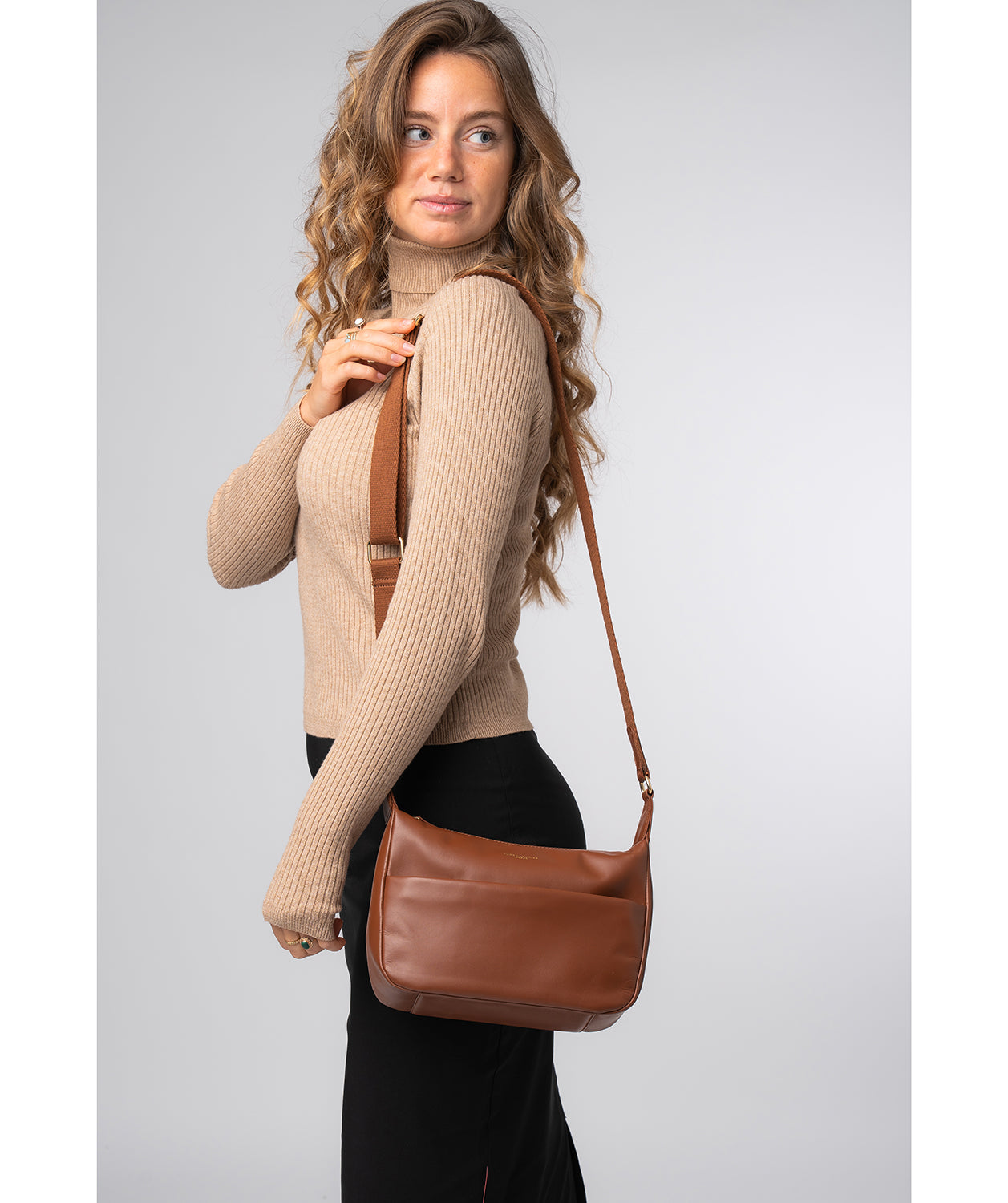 'Leonara' Caramel Leather Cross Body Bag