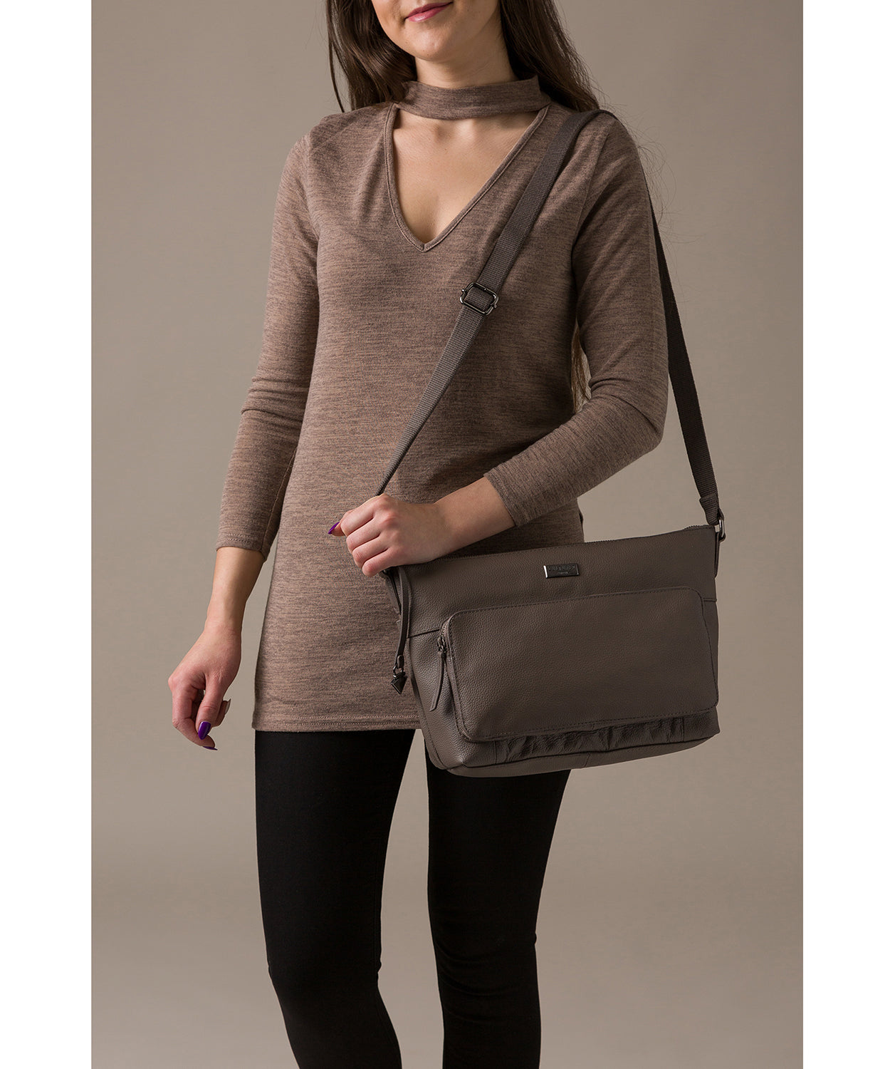 'Serrata' Grey Leather Cross-Body Bag