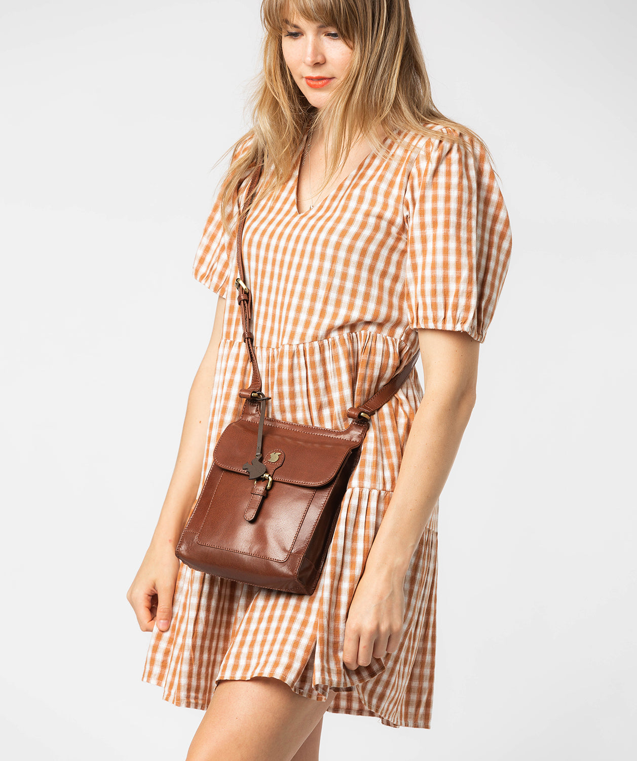 'Sasha' Conker Brown Leather Cross Body Bag