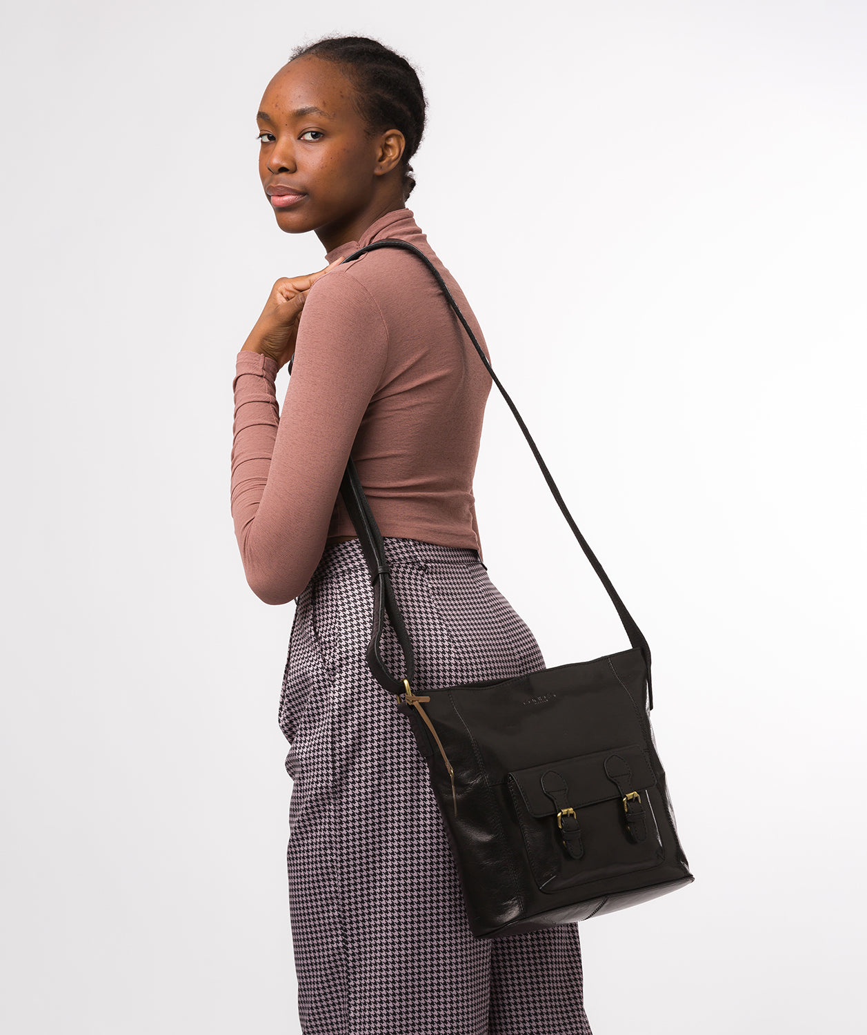 Conkca London Originals Collection #product-type#: 'Robyn' Black Leather Shoulder Bag