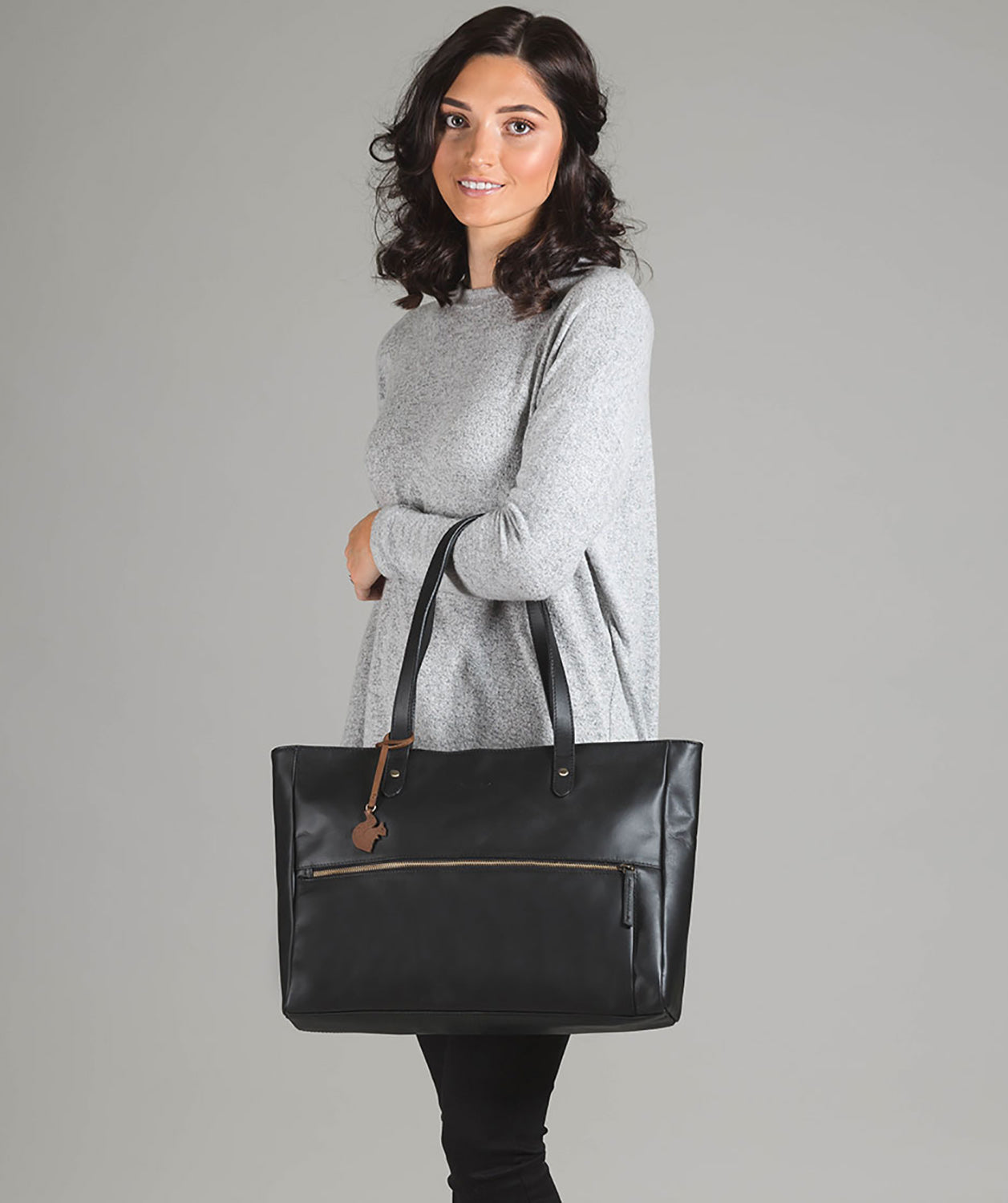 'Maize' Vintage Black Handcrafted Leather Tote Bag