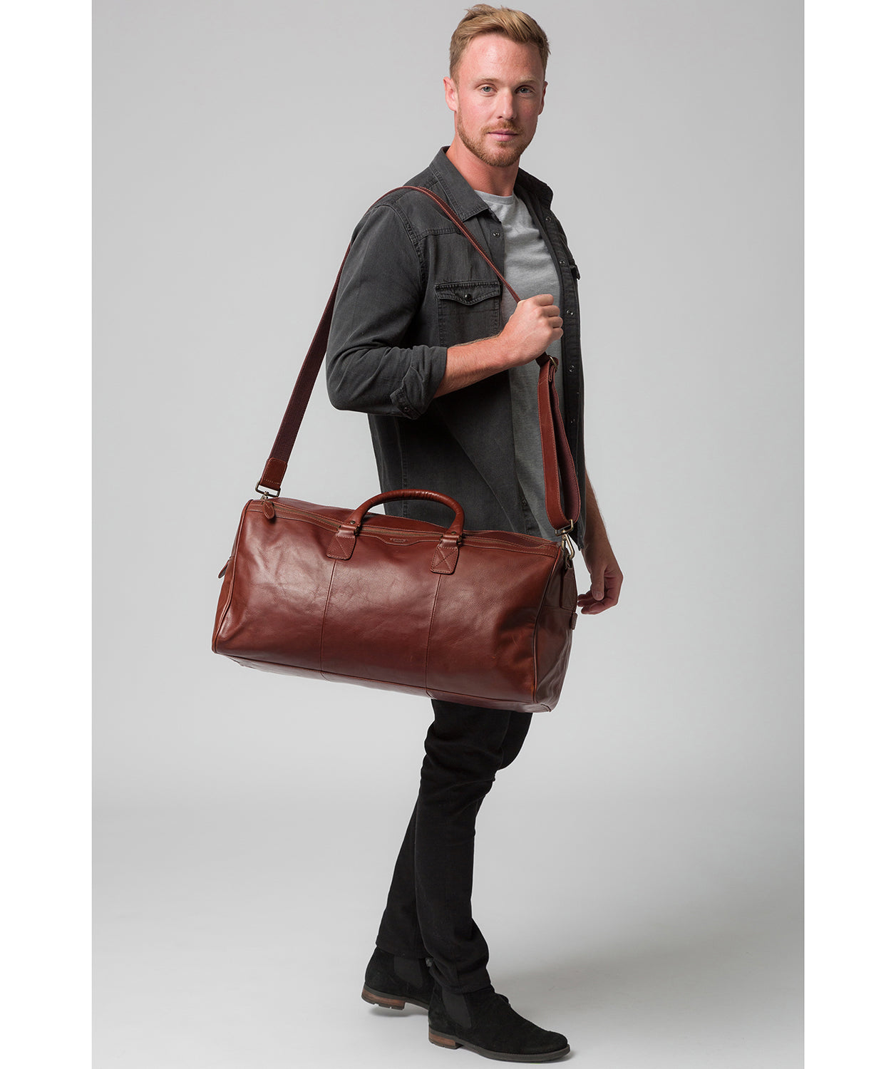 'Edu' Conker Brown Leather Holdall