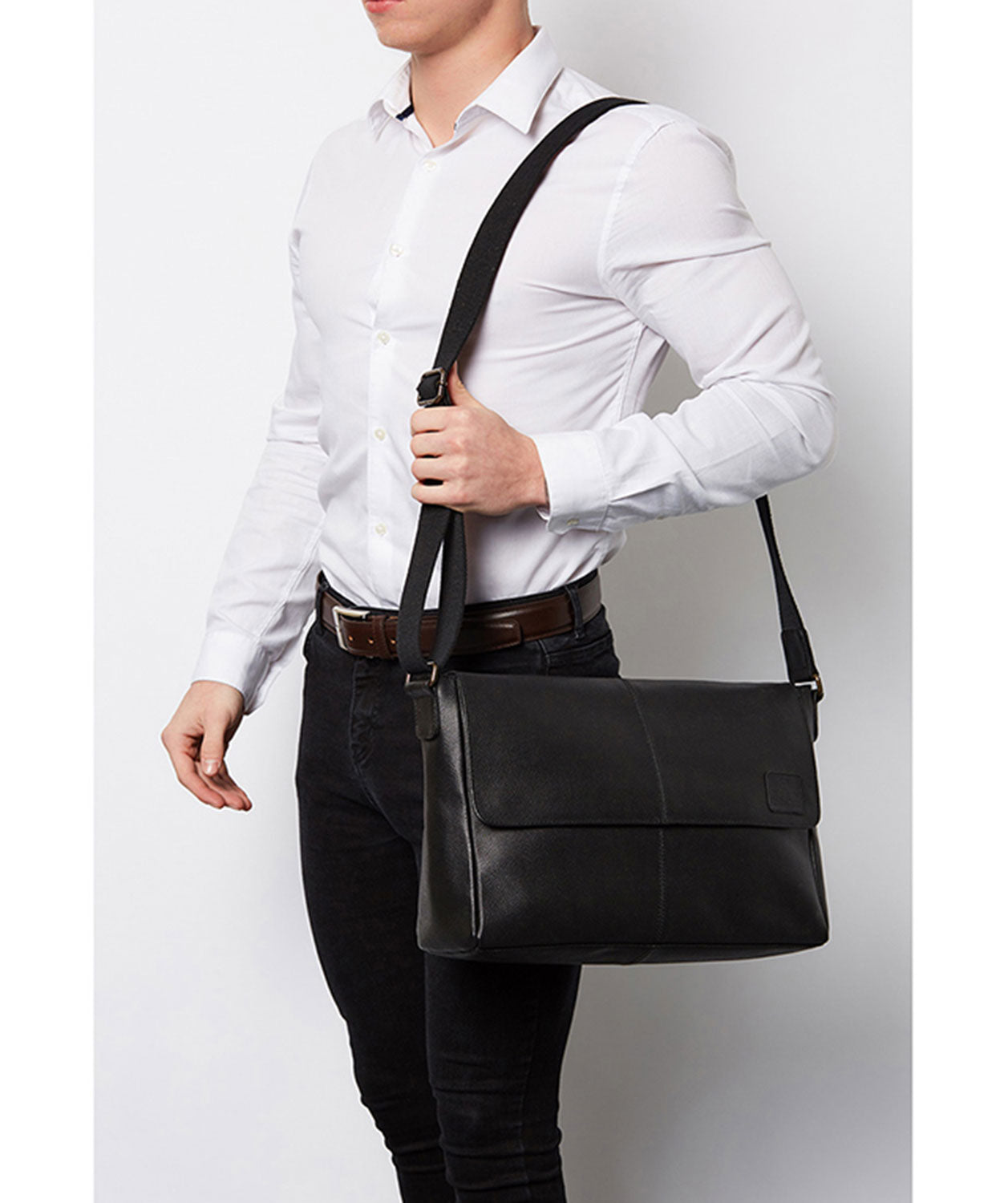 'Forrester' Black Leather Messenger Bag