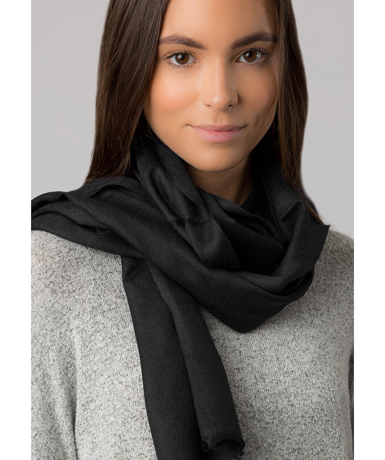 Black Coloured Fine Quality 100% Cashmere Scarf