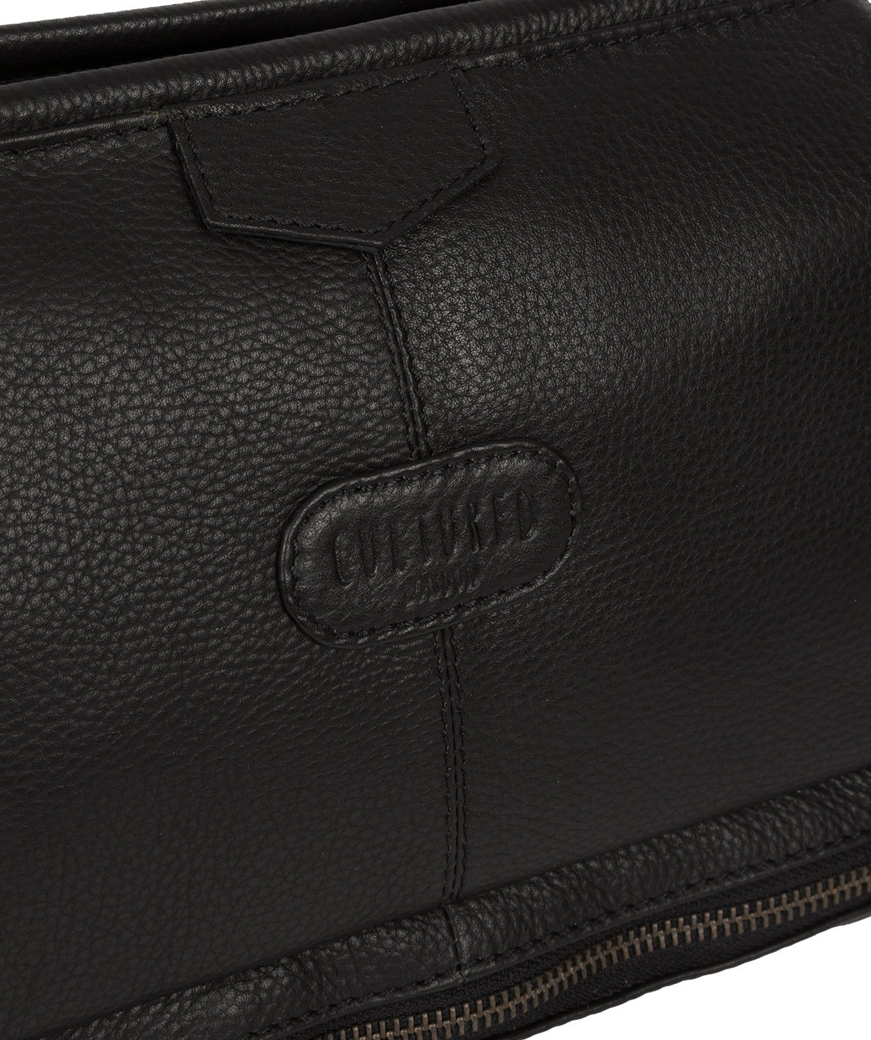 'Rudder' Black Leather Washbag