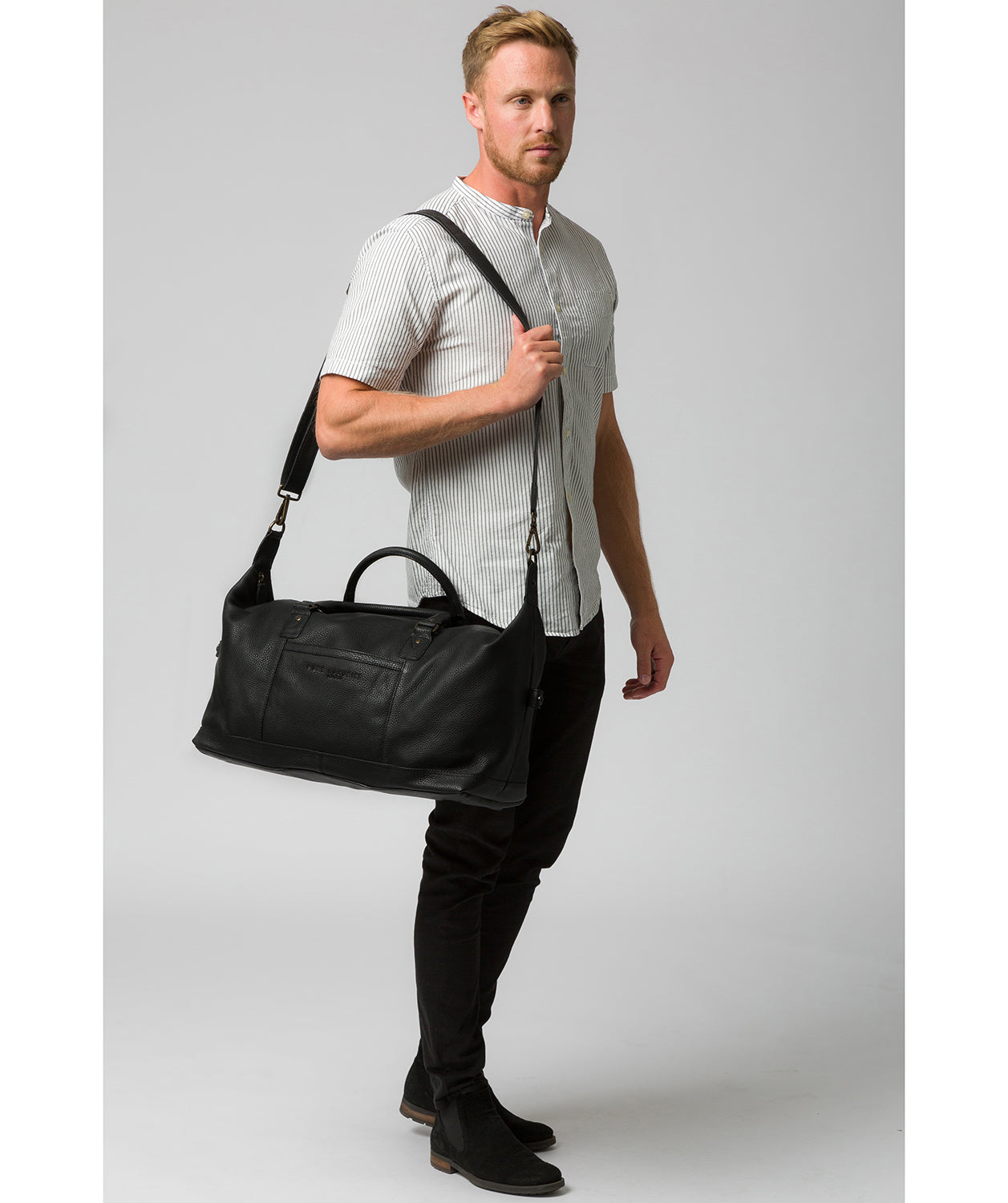 'Cargo' Black Leather Holdall