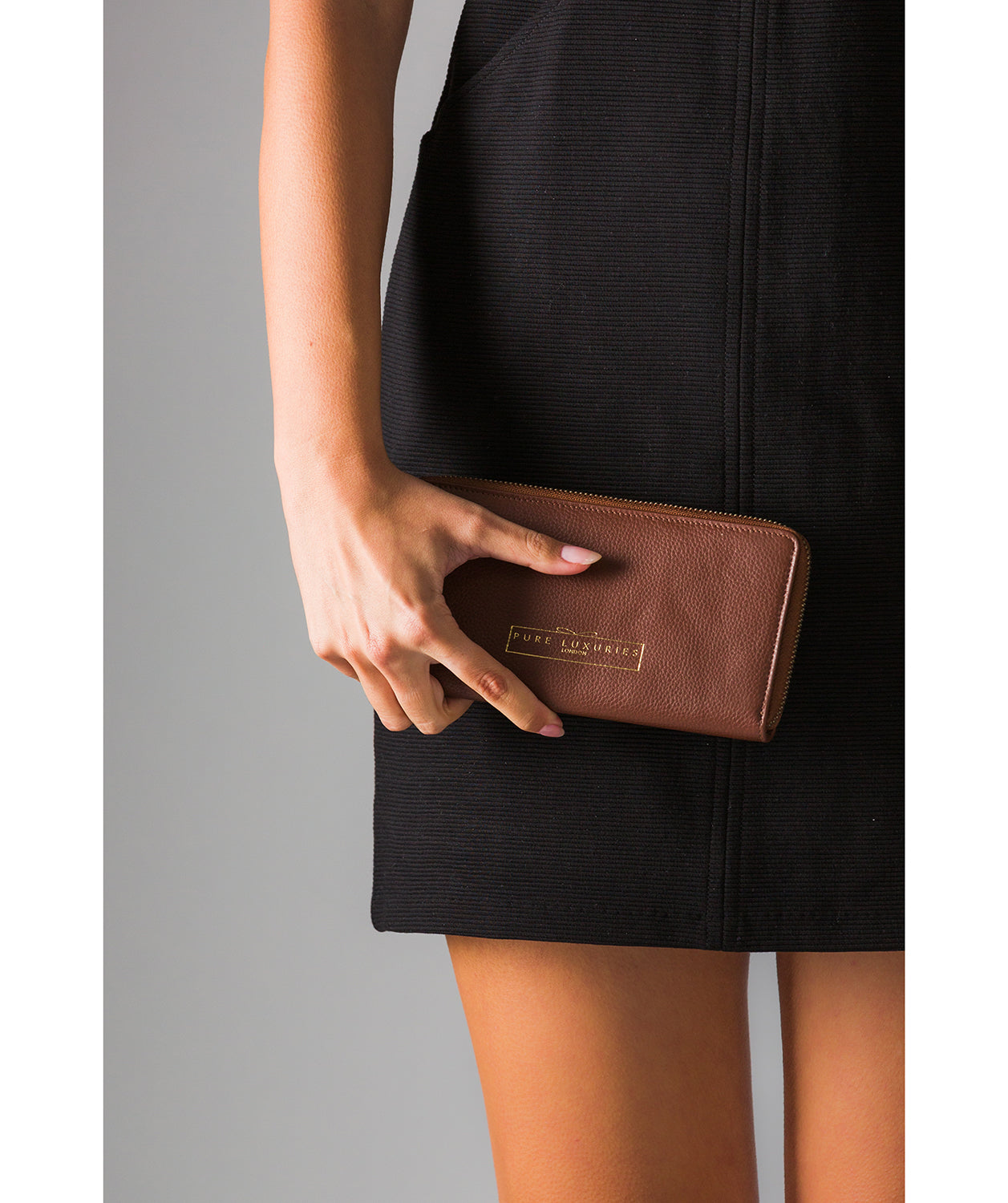 'Frieda' Chestnut Leather Purse