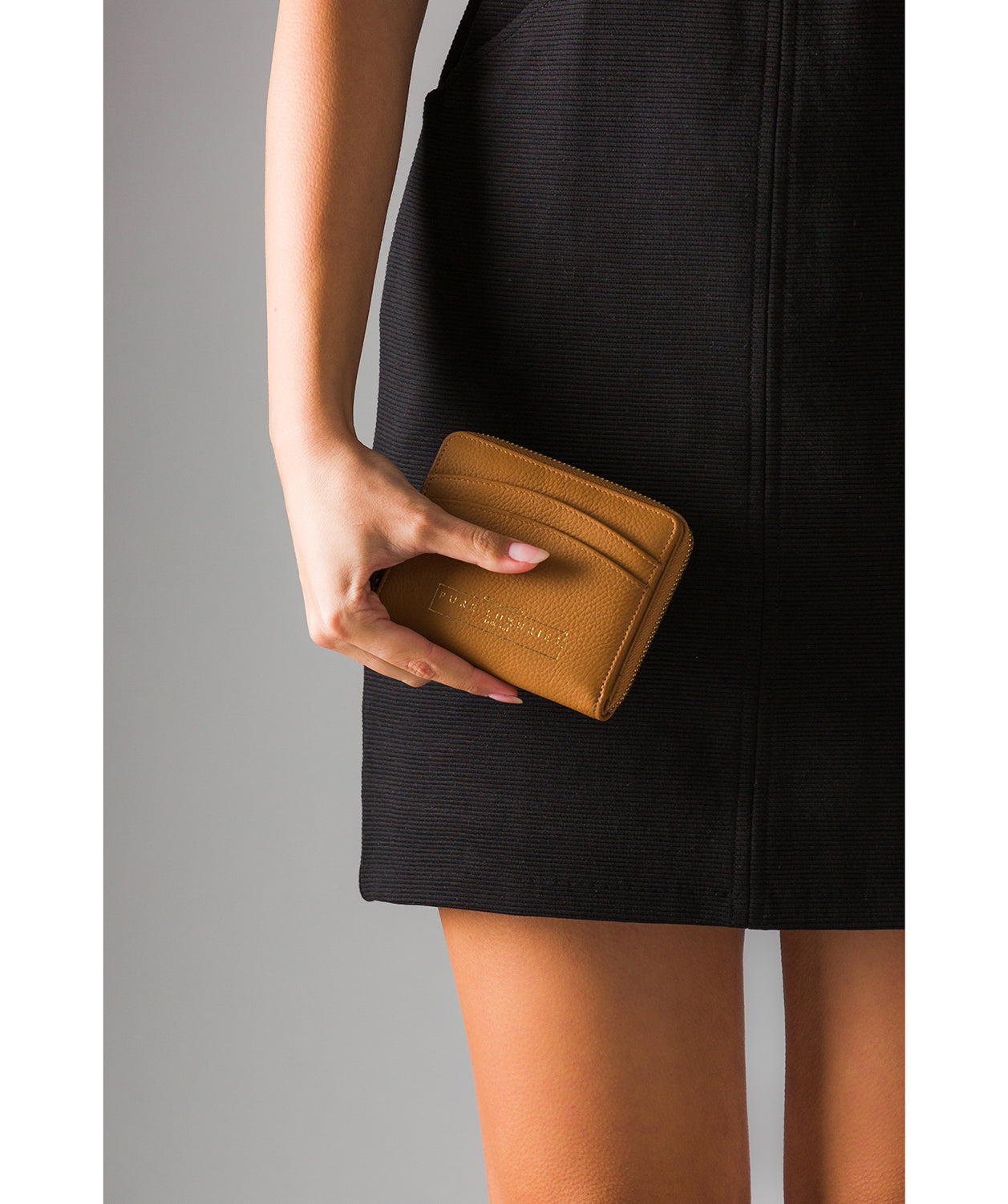 'Emely' Tan Leather Purse