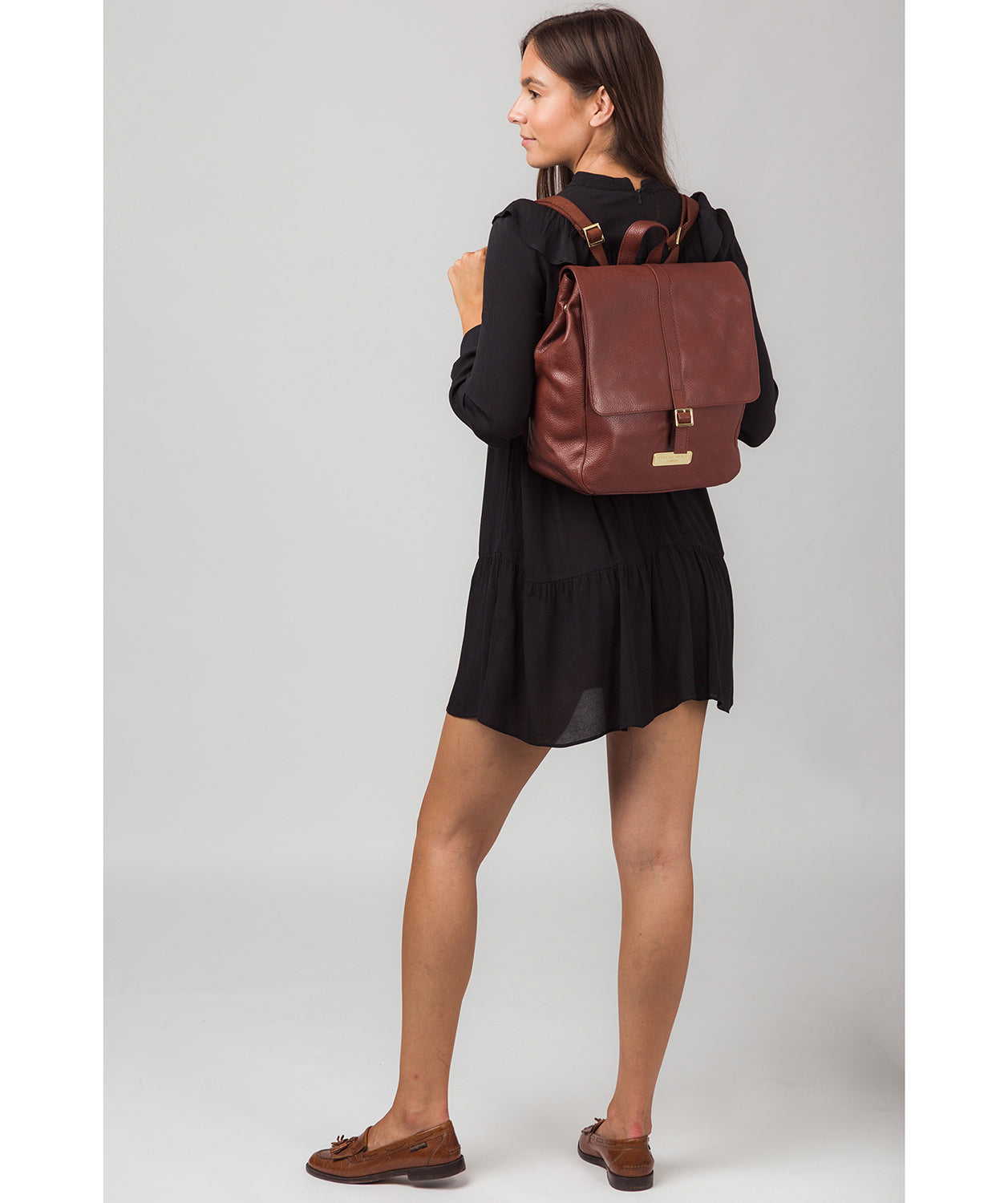 Chestnut Leather Backpack 'Daisy' by Pure Luxuries – Pure Luxuries London