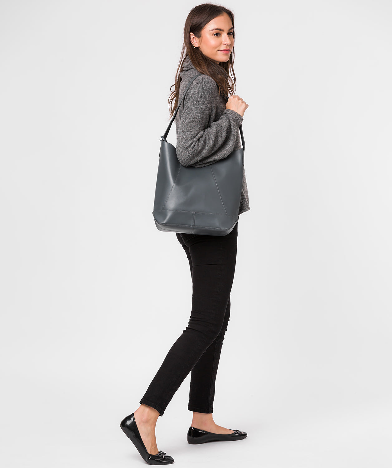 'Tunbridge' Smoky Blue Vegetable-Tanned Leather Shoulder Bag