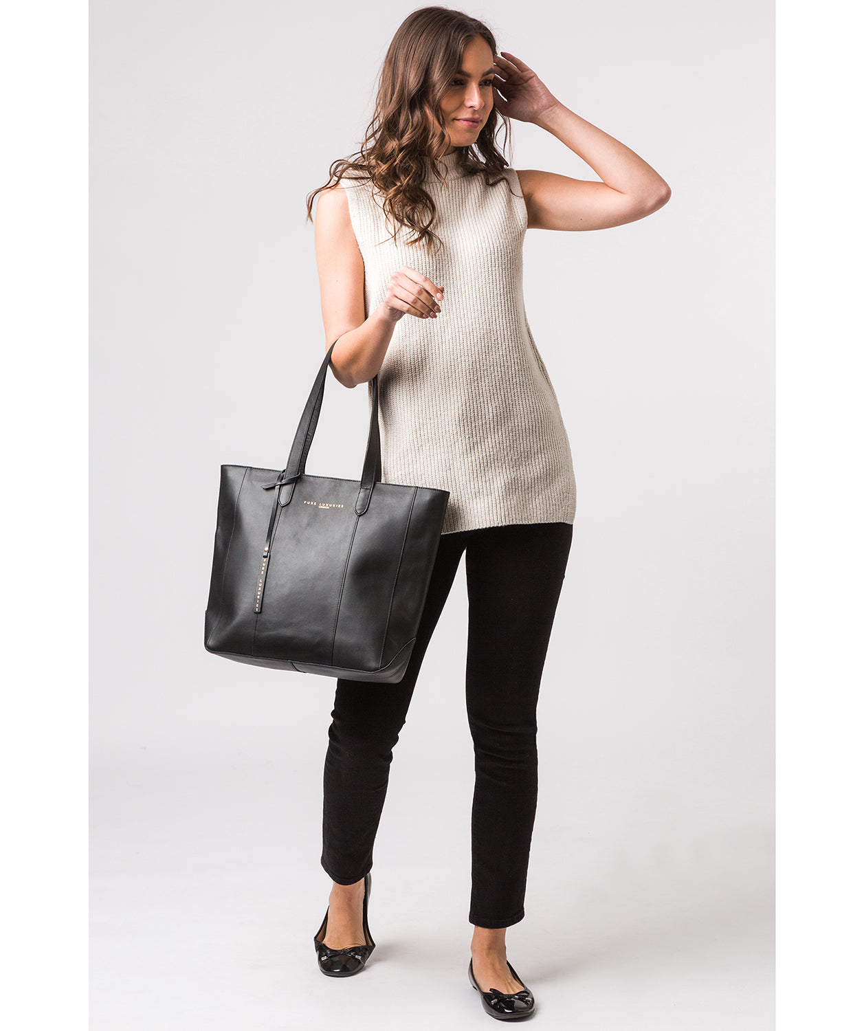 'Amberley' Jet Black Vegetable-Tanned Leather Tote Bag