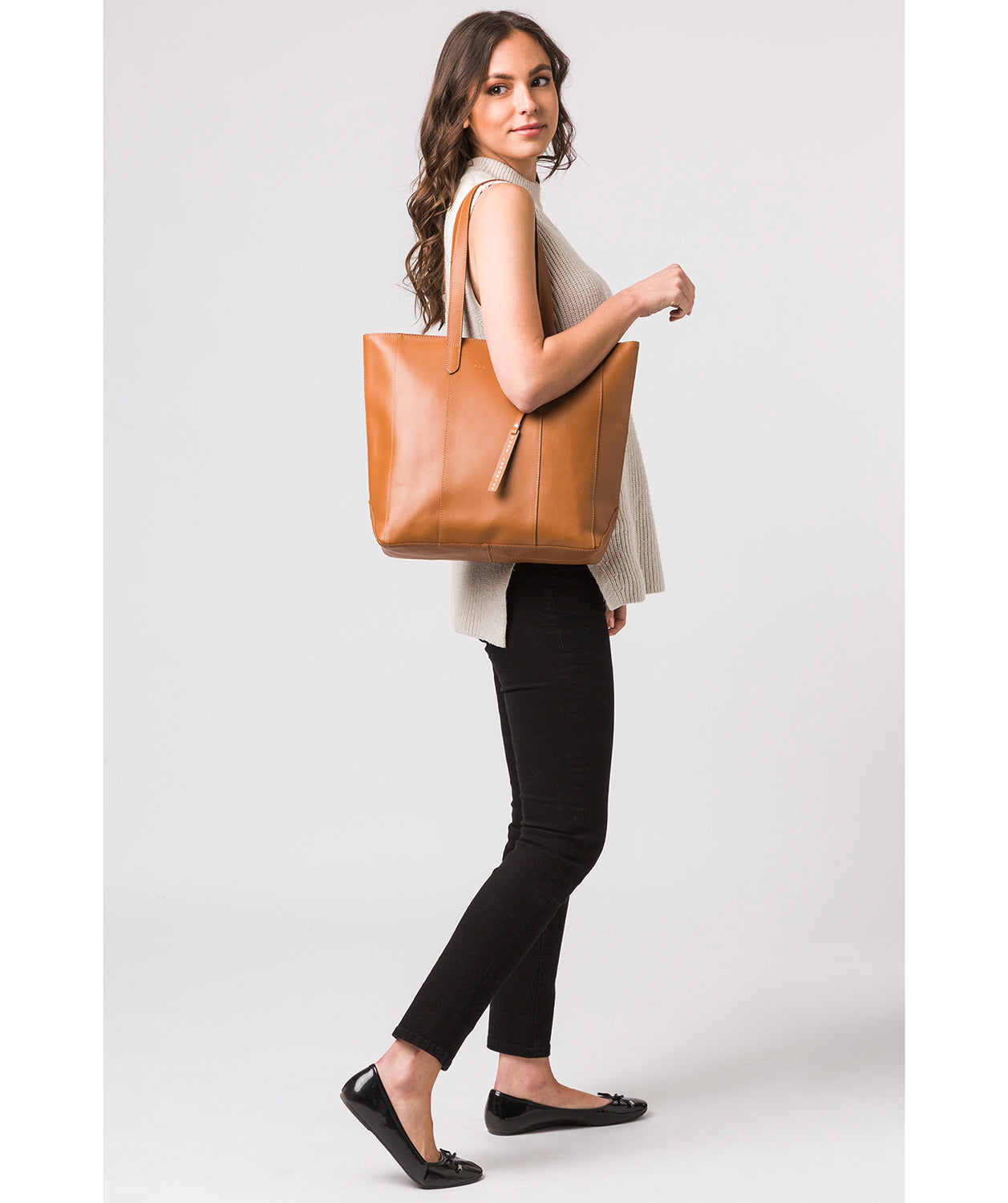 'Amberley' Saddle Tan Vegetable-Tanned Leather Tote Bag