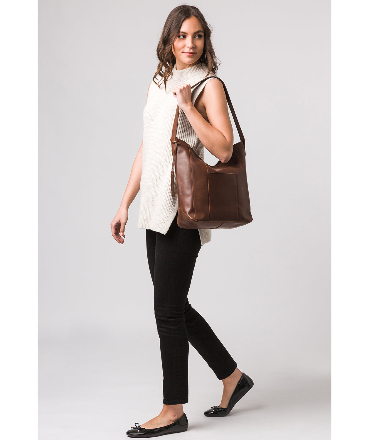 'Winchester' Ombré Chestnut Vegetable-Tanned Leather Shoulder Bag