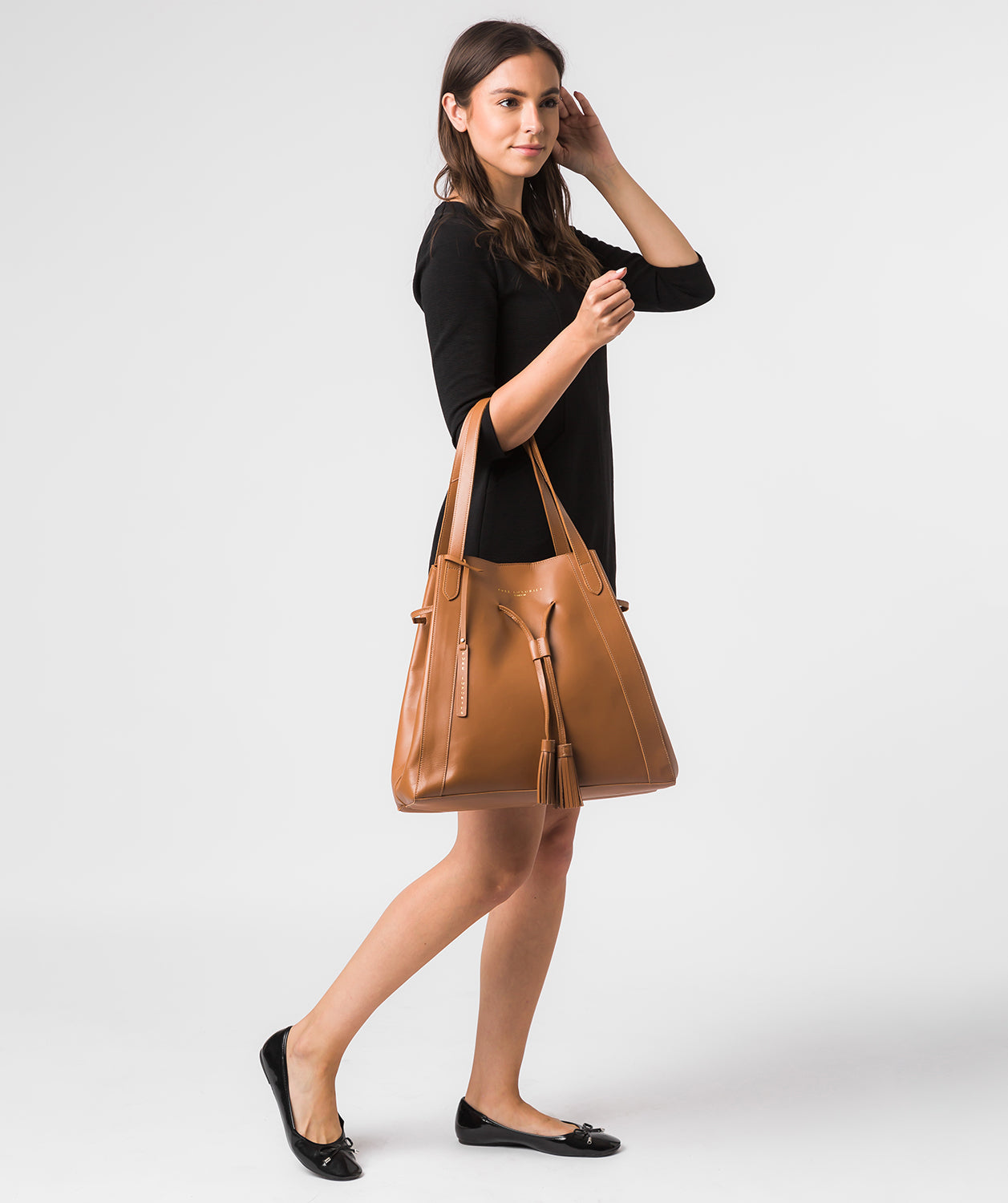 'Bembridge' Saddle Tan Vegetable-Tanned Leather Shoulder Bag