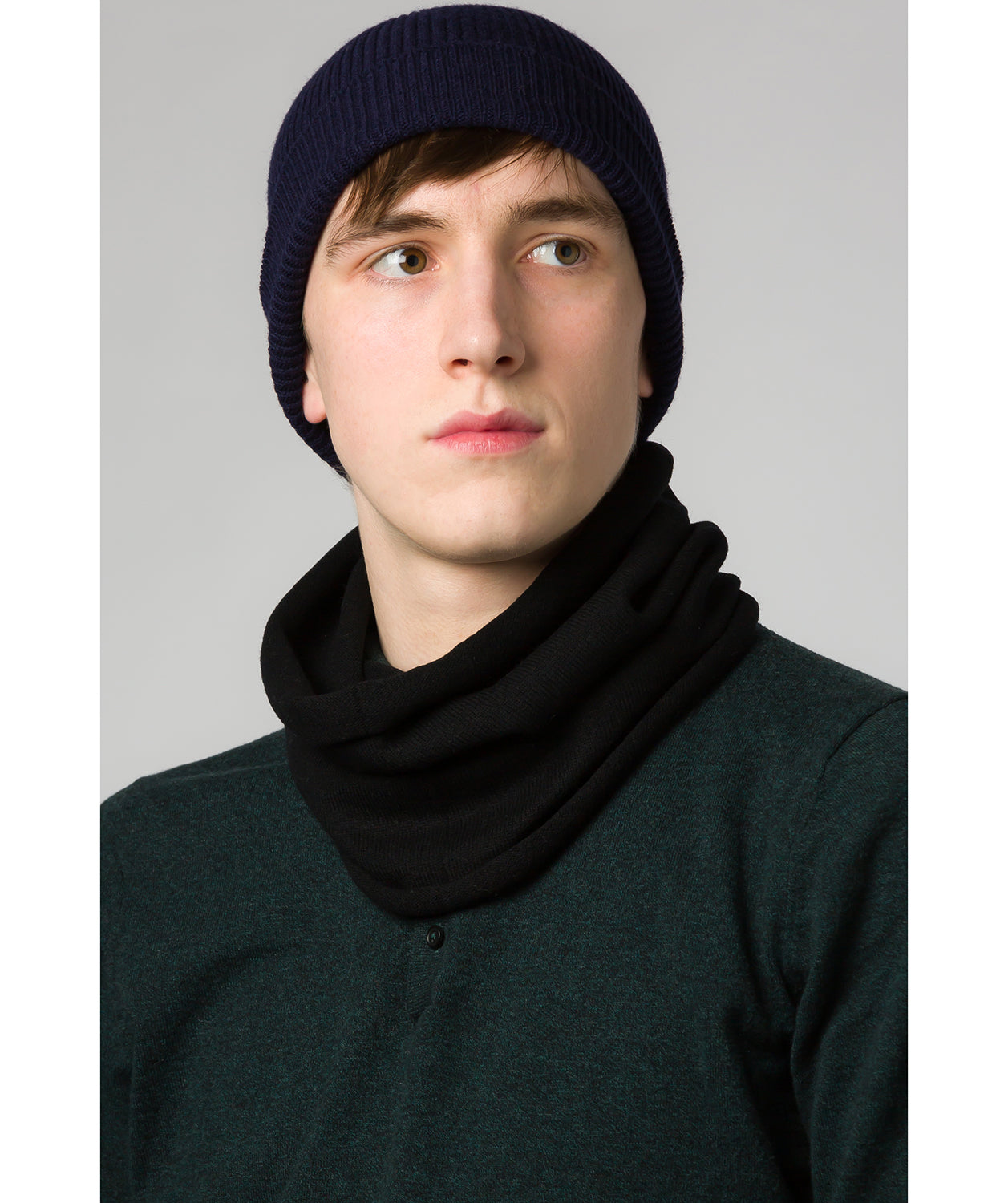 'Holker' Black Cashmere & Merino Wool Snood