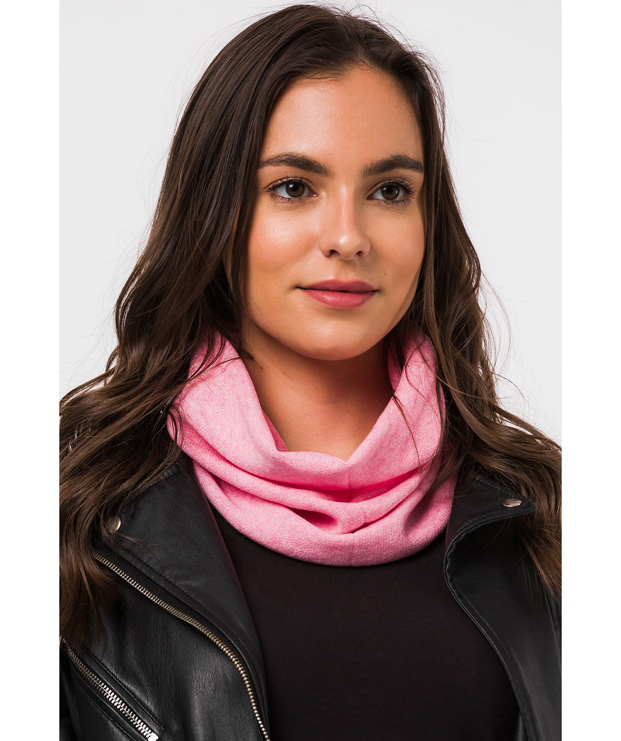 'Holker' Carnation Pink Cashmere & Merino Wool Snood