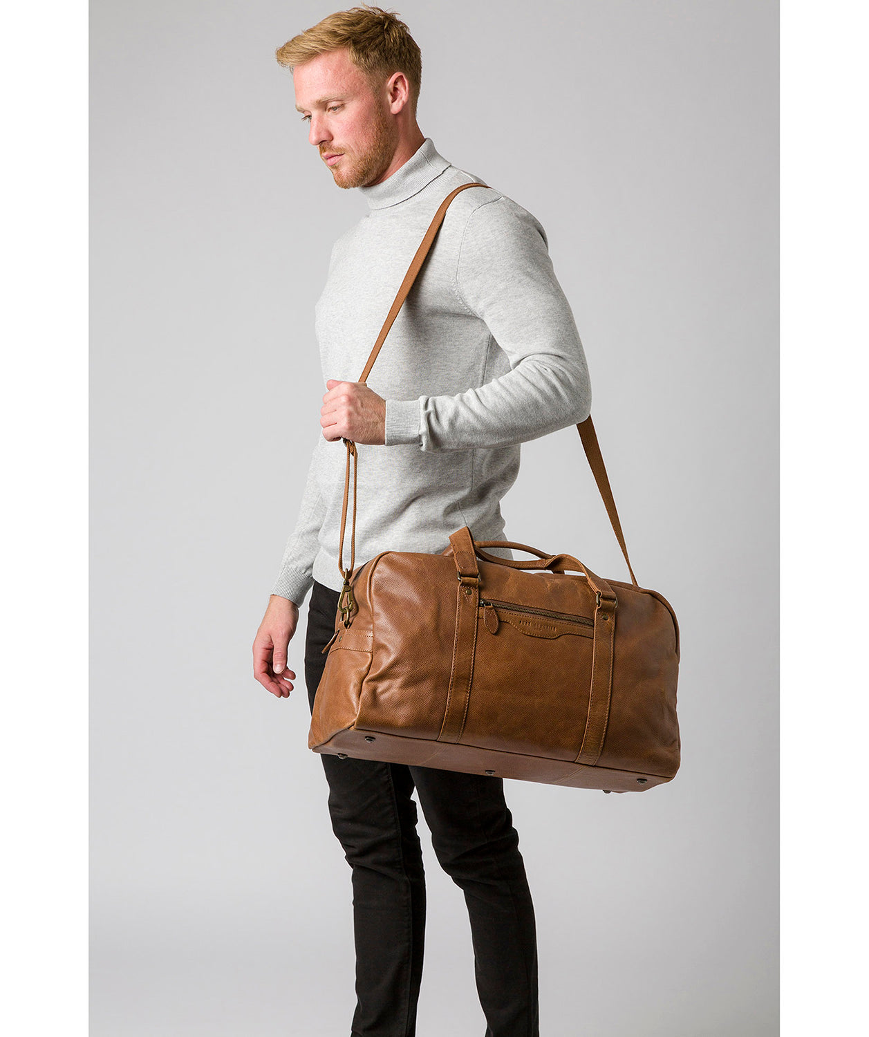 'Snowdon' Hazelnut Leather Holdall image 2