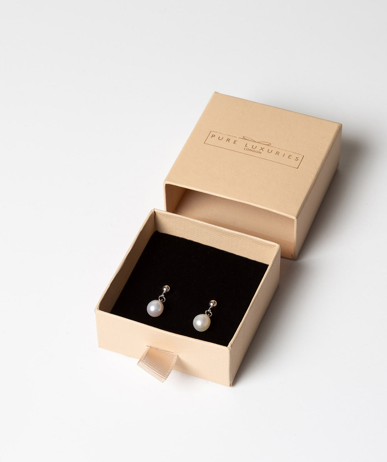 'Olivia' 7-7.5mm White Pearl Earrings image 3