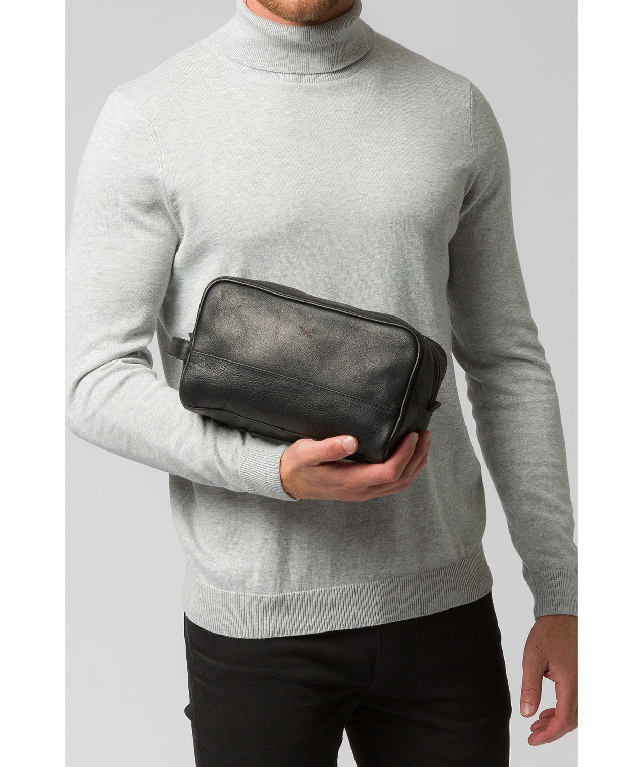 'Bowfell' Black Leather Washbag Pure Luxuries London